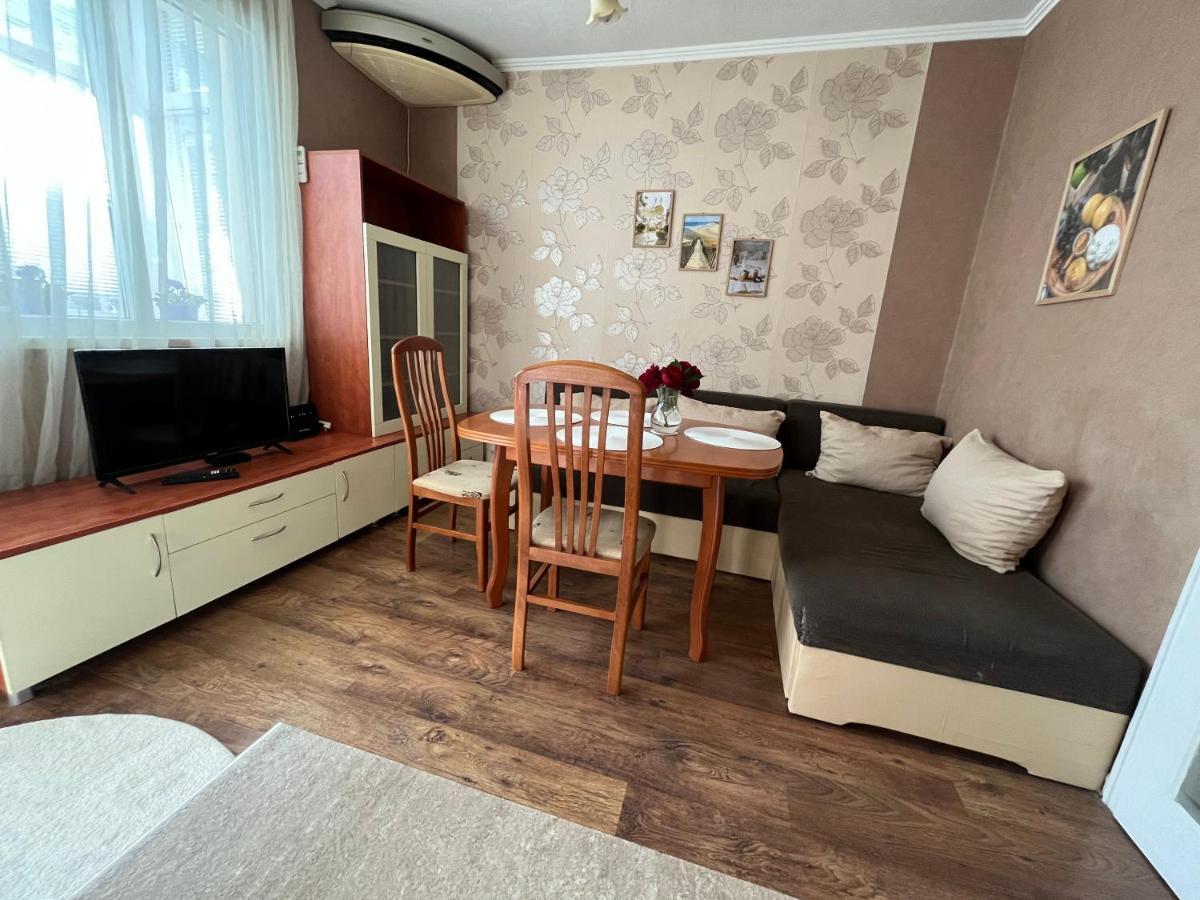 Apartment Acacia Varna Extérieur photo