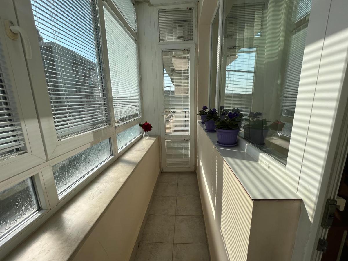 Apartment Acacia Varna Extérieur photo