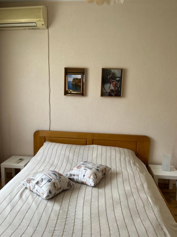 Apartment Acacia Varna Extérieur photo